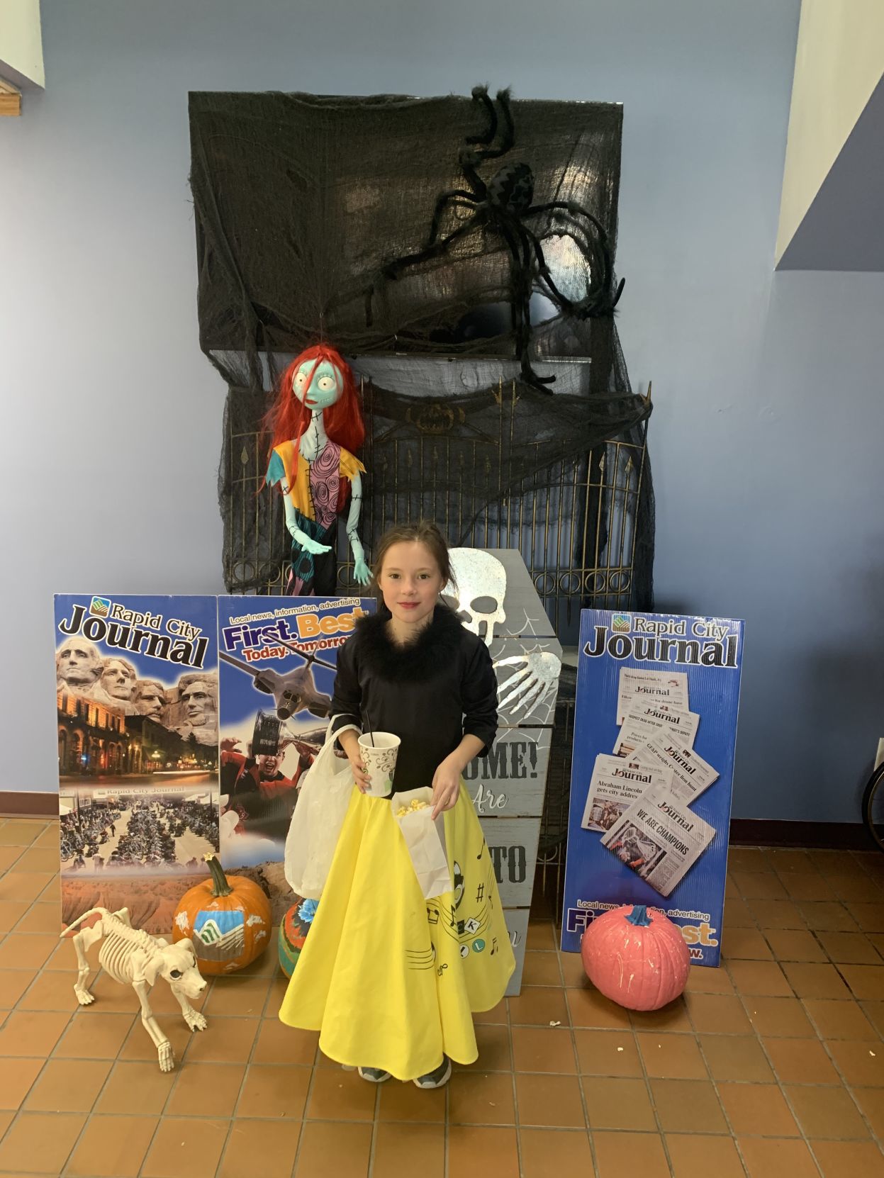 Halloween Pictures to run in Thursday's paper 039.JPG
